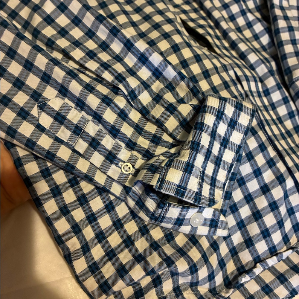 Wrangler Navy and White Plaid Button Down Shirt